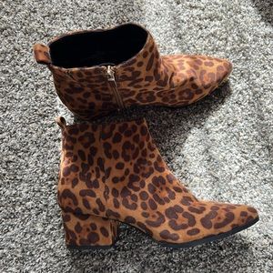 Cheetah Print Booties NWOT